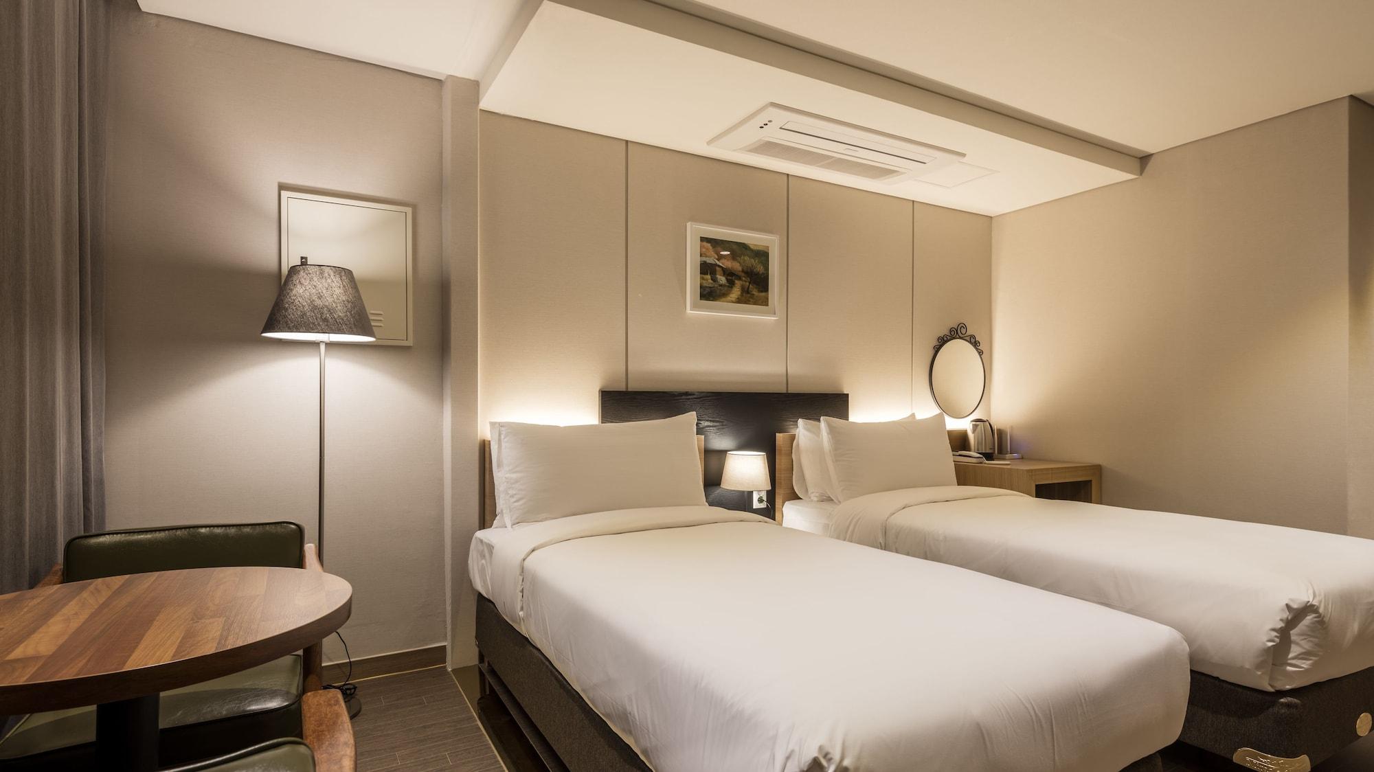 The First Stay Hotel Seoel Buitenkant foto