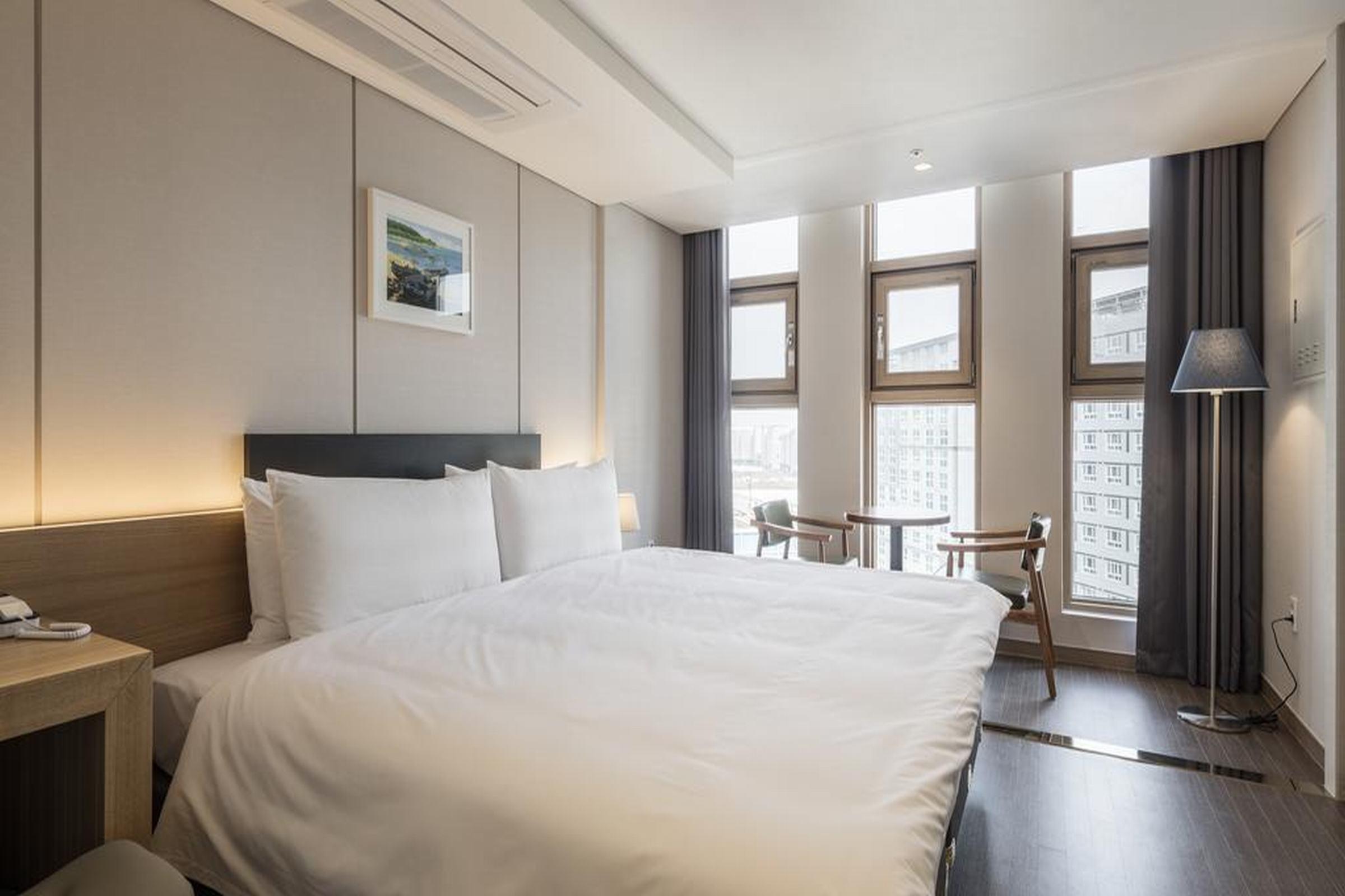 The First Stay Hotel Seoel Buitenkant foto