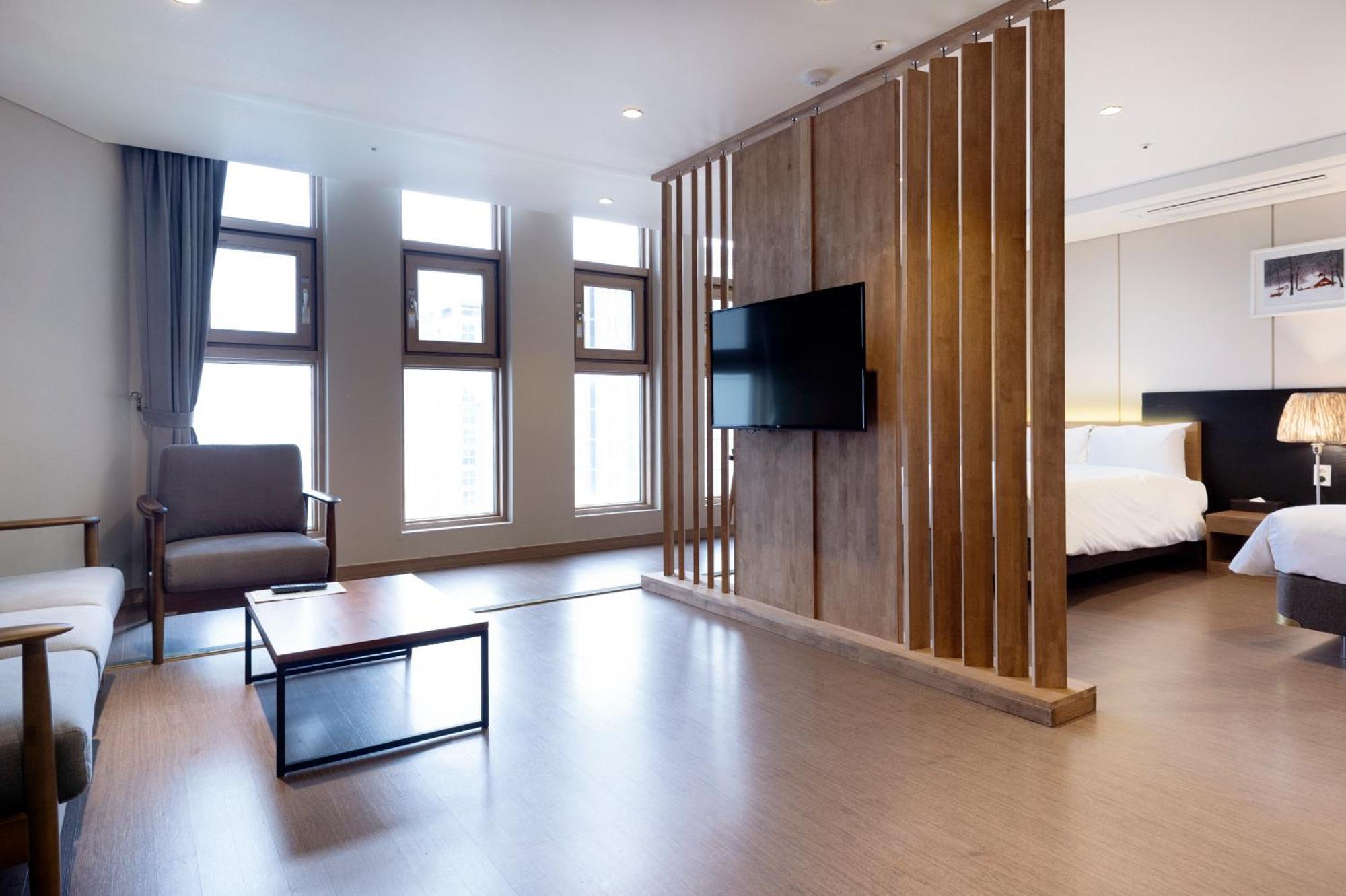 The First Stay Hotel Seoel Buitenkant foto